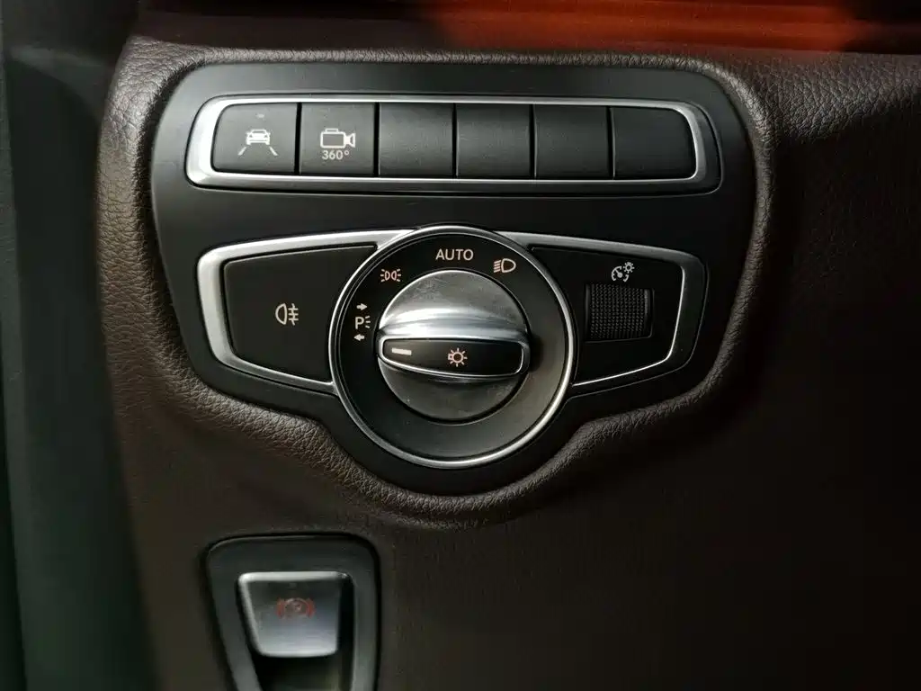 Mercedes-Benz V-Class 2021 V 260 L Long Wheelbase Luxury Edition фото 21
