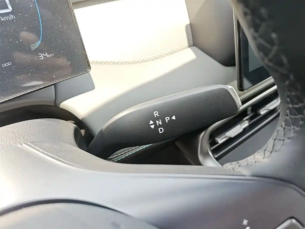 BYD Qin PLUS 2026 DM-i Smart Edition 128KM Progressive фото 14
