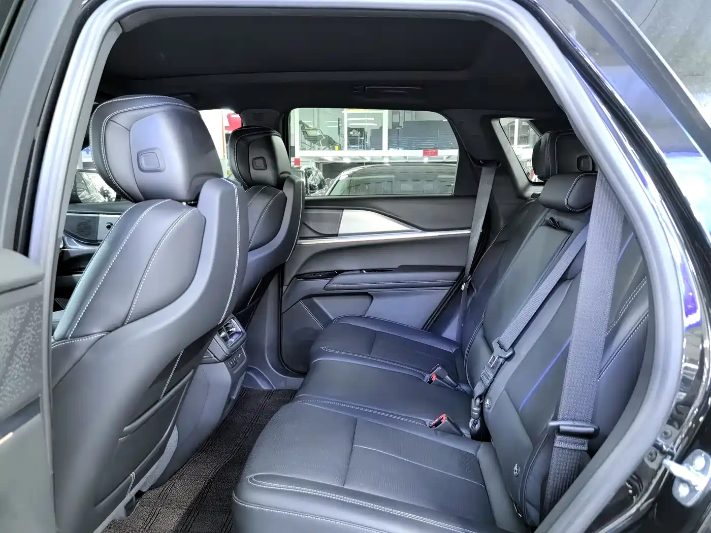 Cadillac XT5 2026 2.0T Luxury Model фото 9