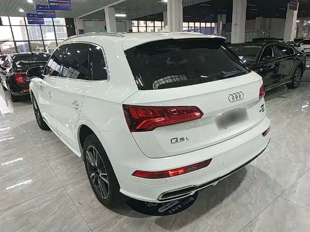 Audi Q5L 2018 40 TFSI Premium Fashion China VI фото 5