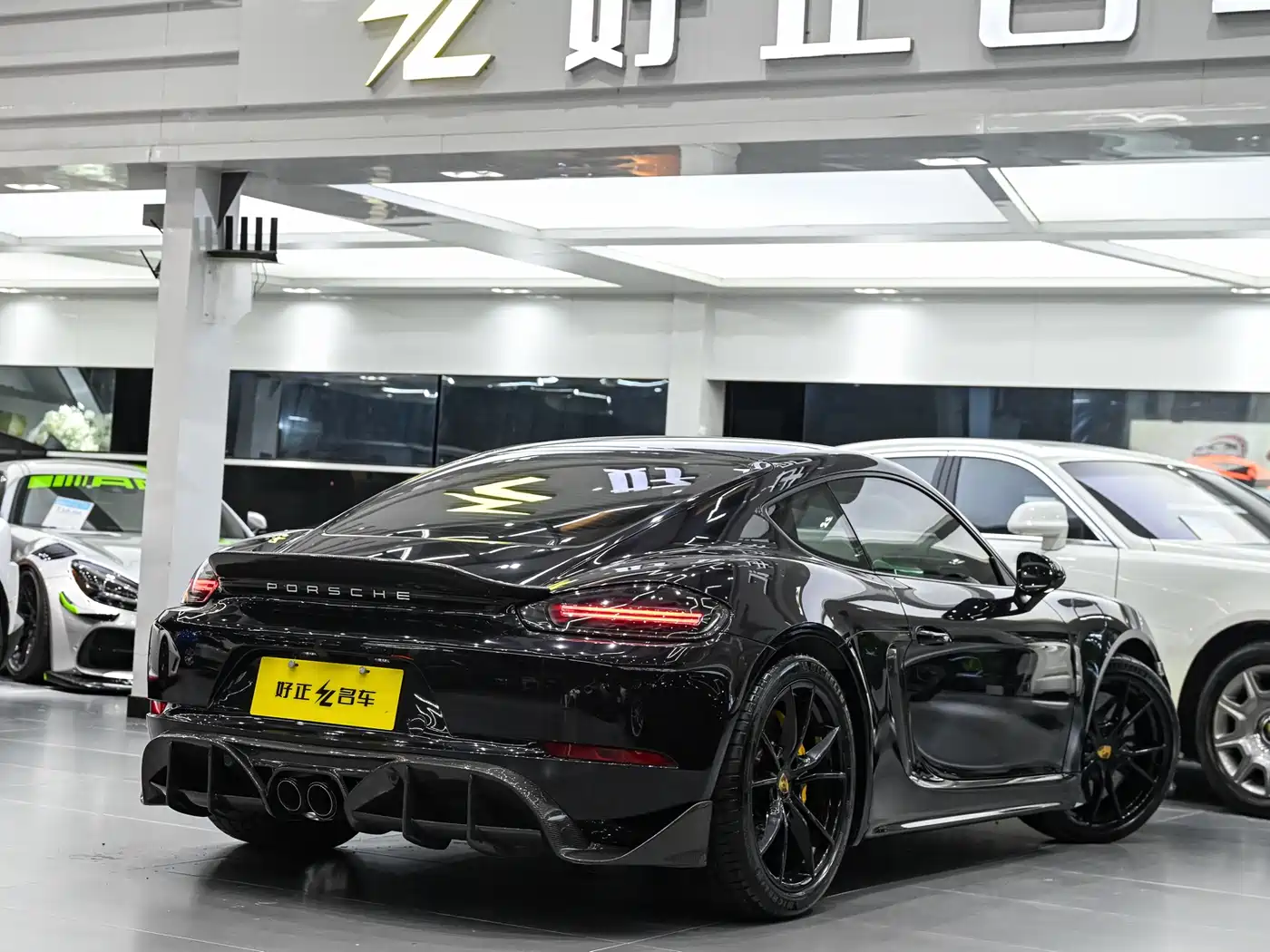 Porsche 718 2018 Cayman 2.0T фото 4