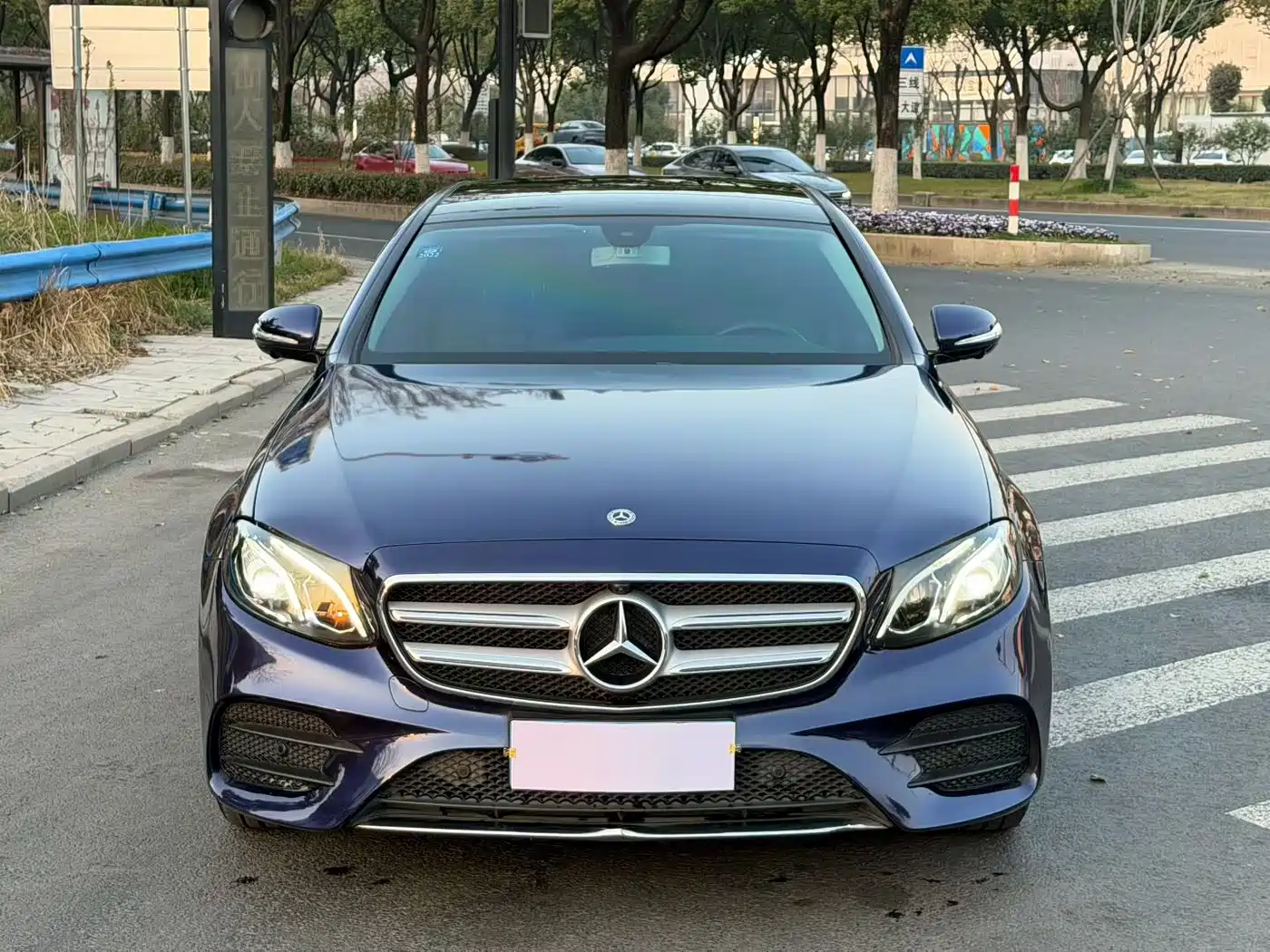 Mercedes-Benz E-Class 2020 E 300 L Sport Fashion Model фото 2