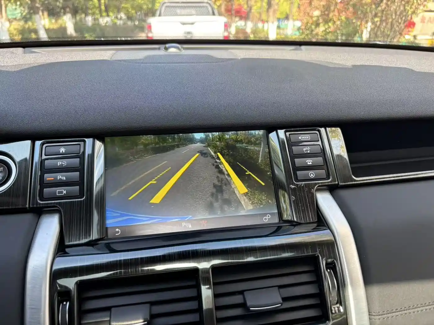 Land Rover Discovery Sport 2019 240PS SE Edition China V фото 11