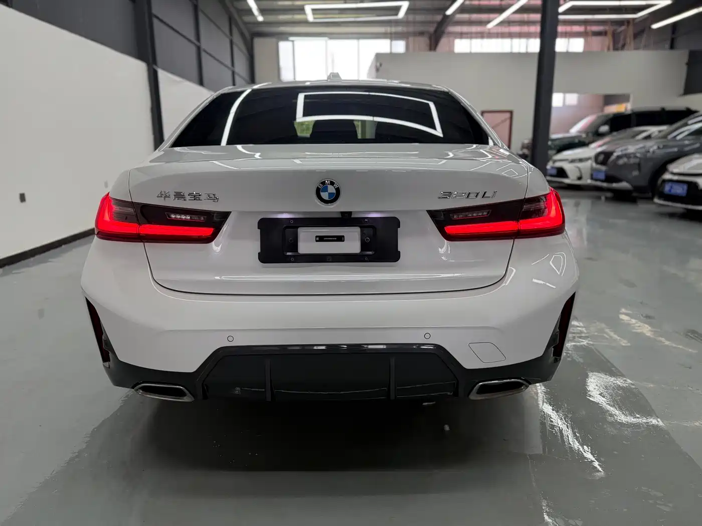 BMW 3 Series 2024 320Li M Sport Package фото 5
