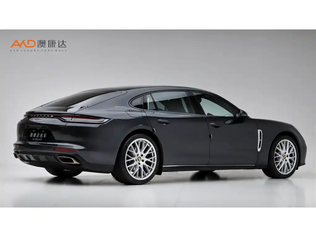 Porsche Panamera 2023 Panamera 4 Executive Long Wheelbase 2.9T фото 3