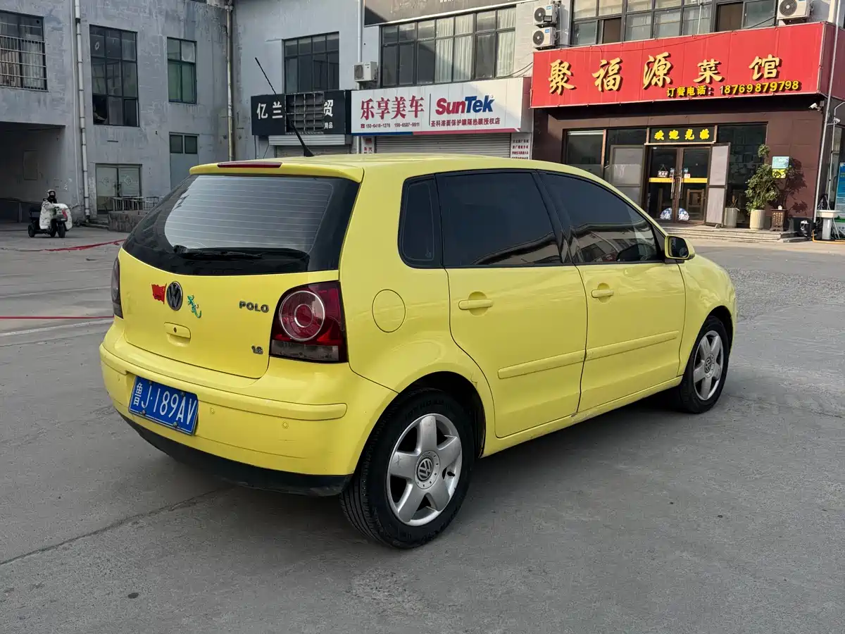 Volkswagen Polo 2009 Jingqing 1.6L Automatic Trend Edition фото 4