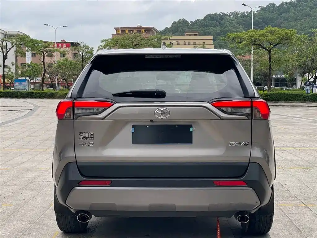 Toyota RAV4 Rongfang 2021 2.0L CVT 2WD Trend фото 8