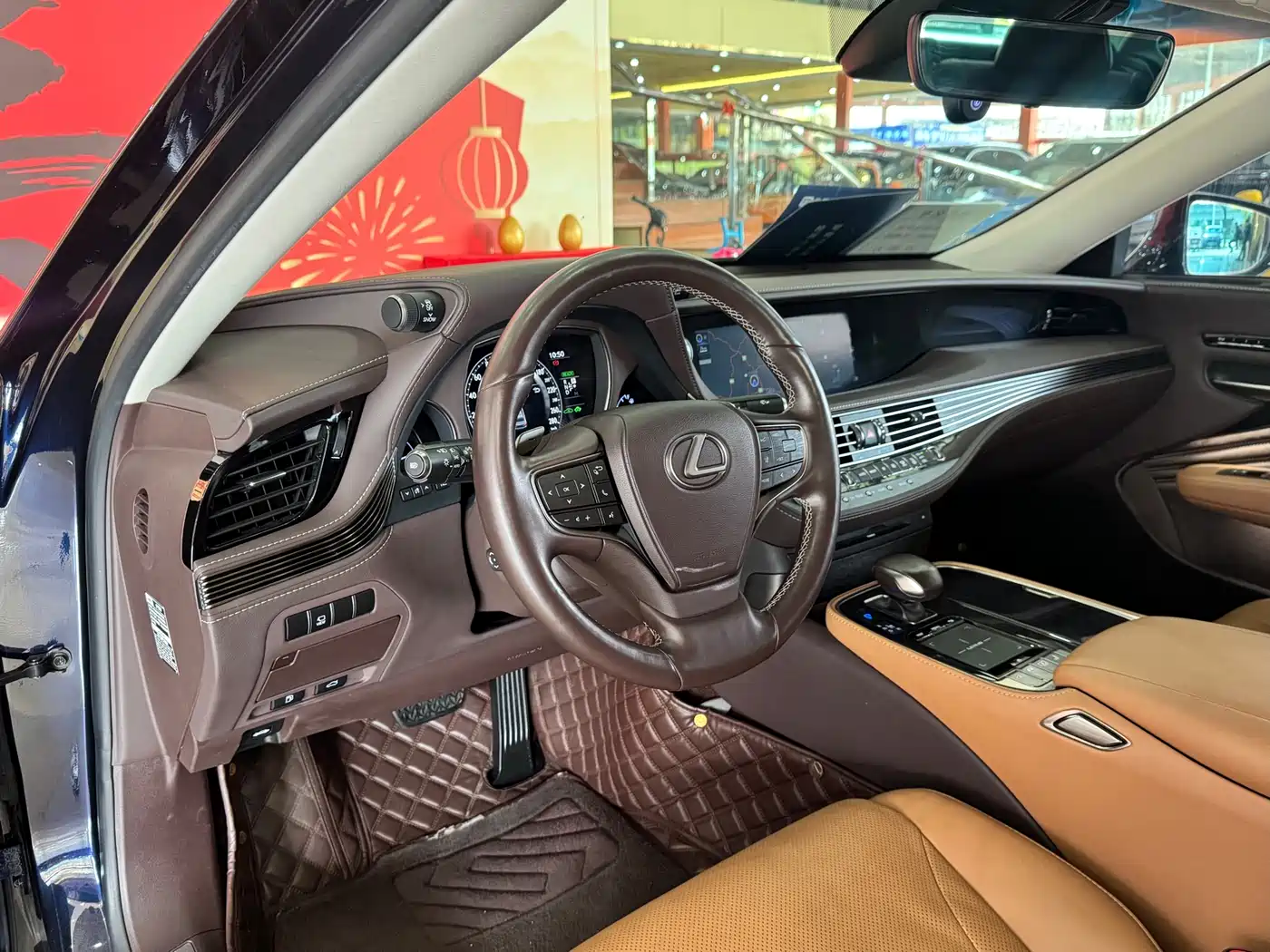 Lexus LS 2018 500h Excellence Edition China V фото 7