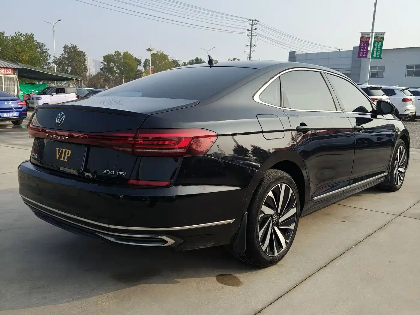 Volkswagen Passat 2022 330TSI Starlight Elite Edition фото 9