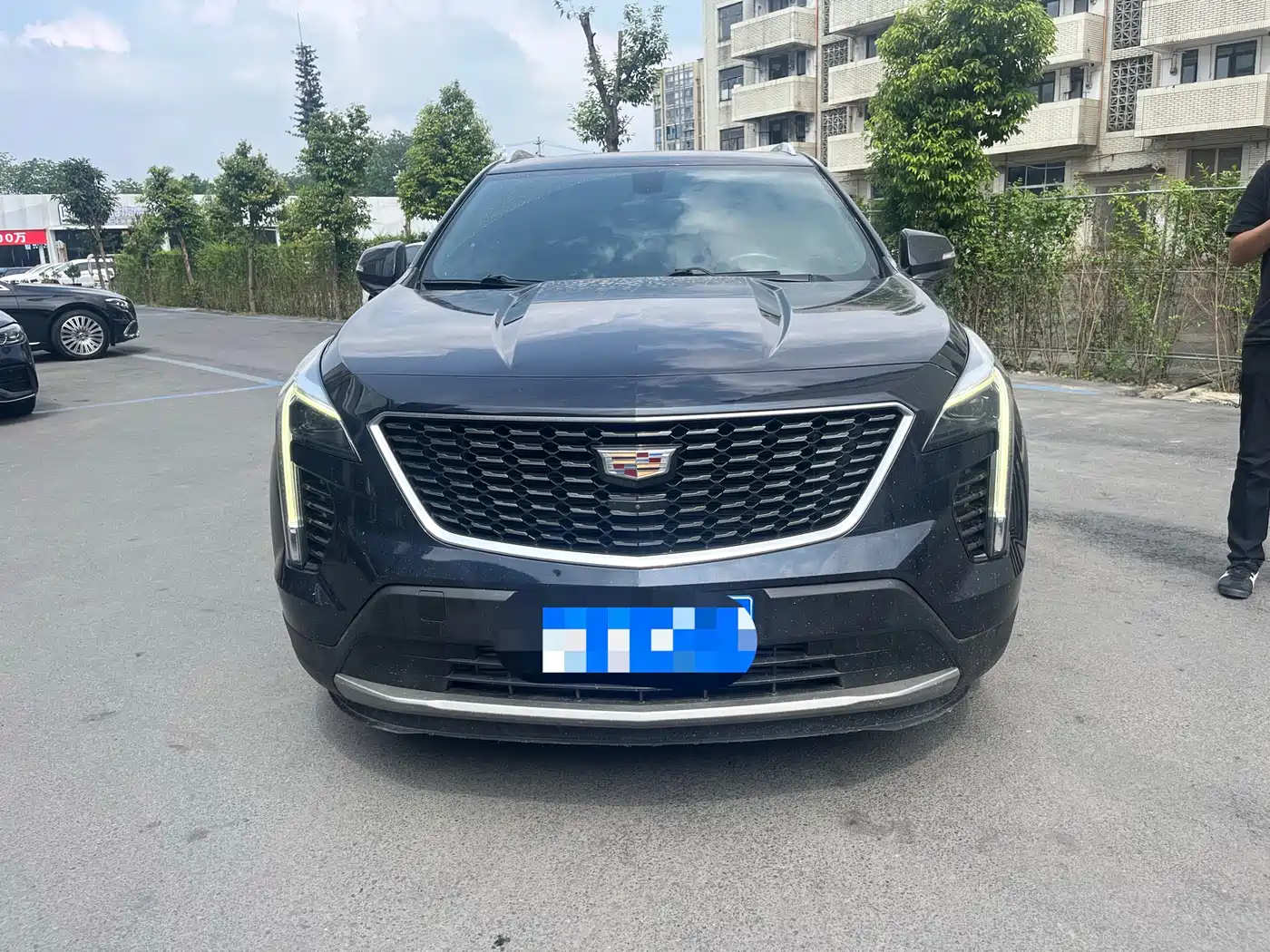 Cadillac XT4 2021 28T FWD Premium Edition фото 2