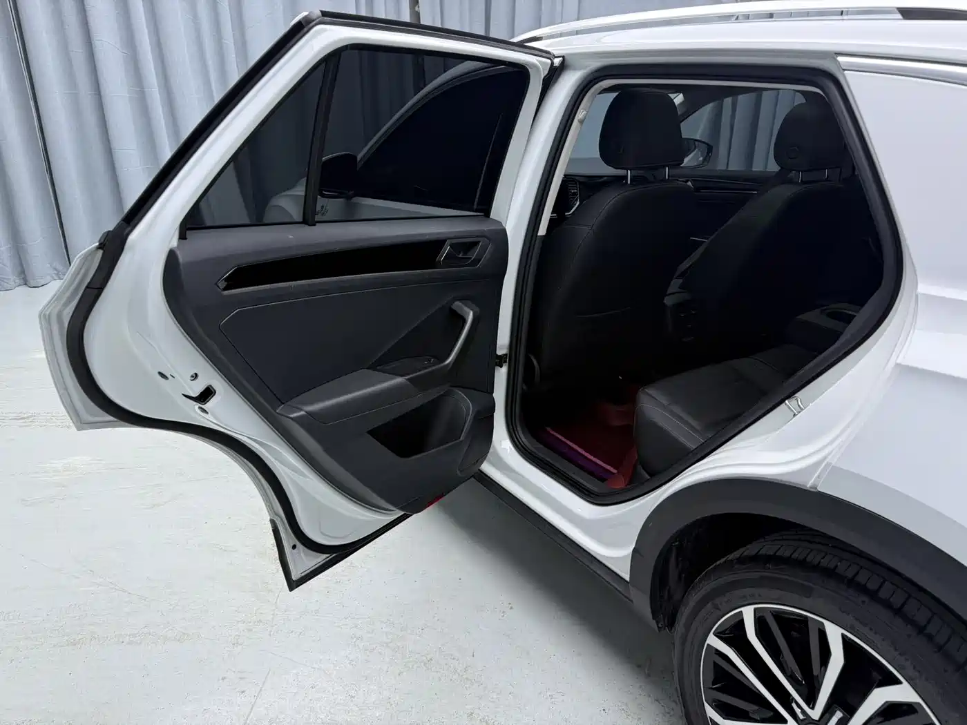 Volkswagen T-ROC 2022 280TSI DSG 2WD Comfort PLUS фото 11