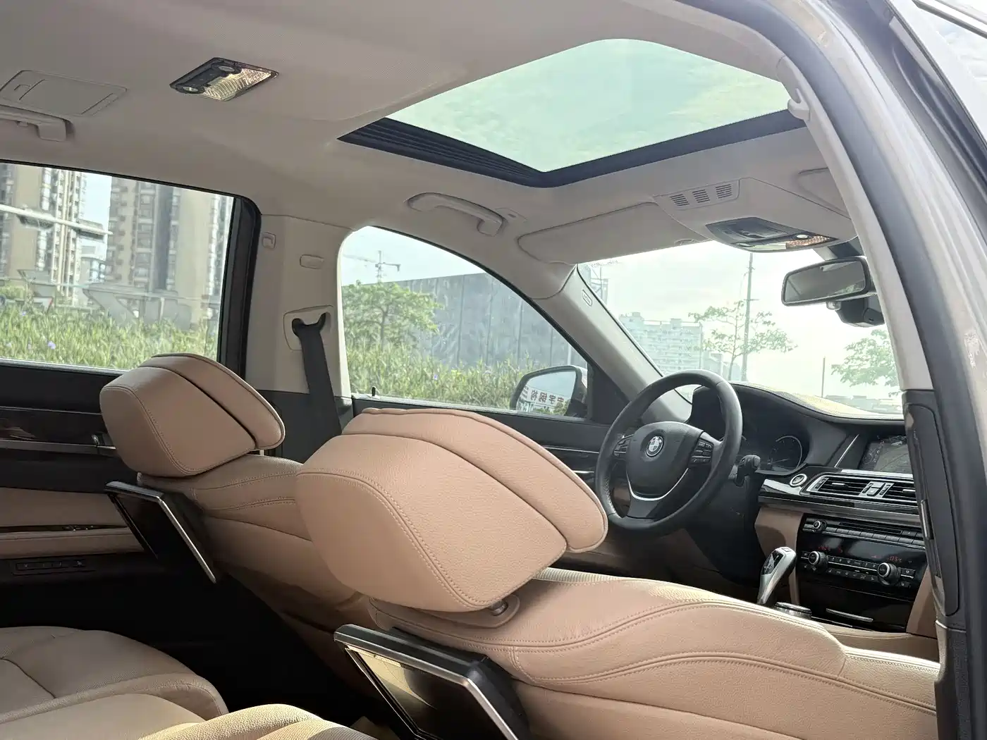 BMW 7 Series 2013 Model 730Li Luxury фото 18