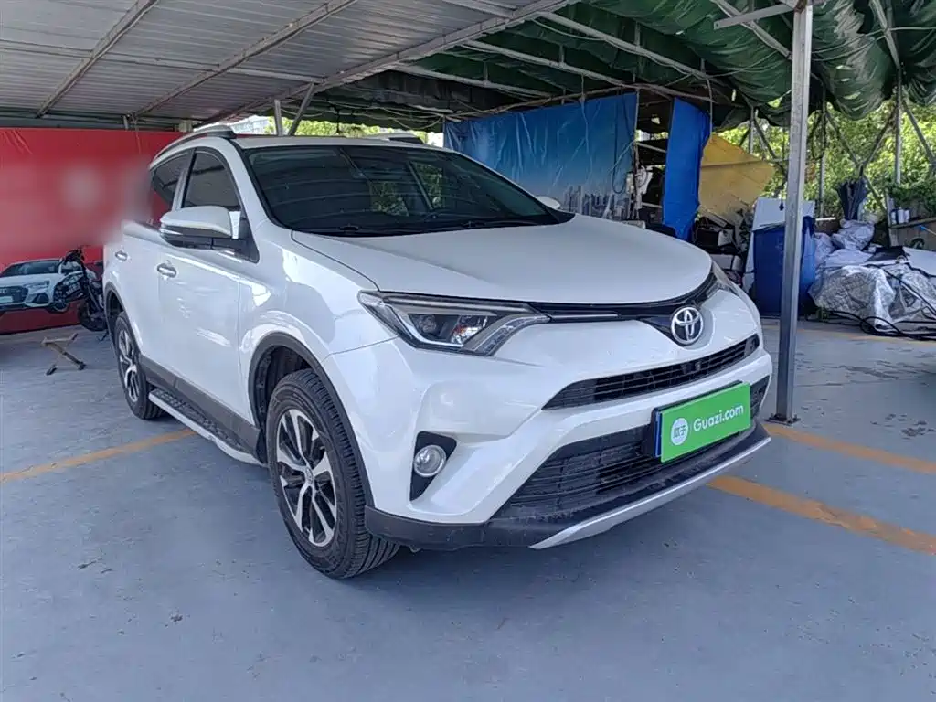 Toyota RAV4 Rongfang 2016 2.0L CVT 2WD Smart (China V) фото 4
