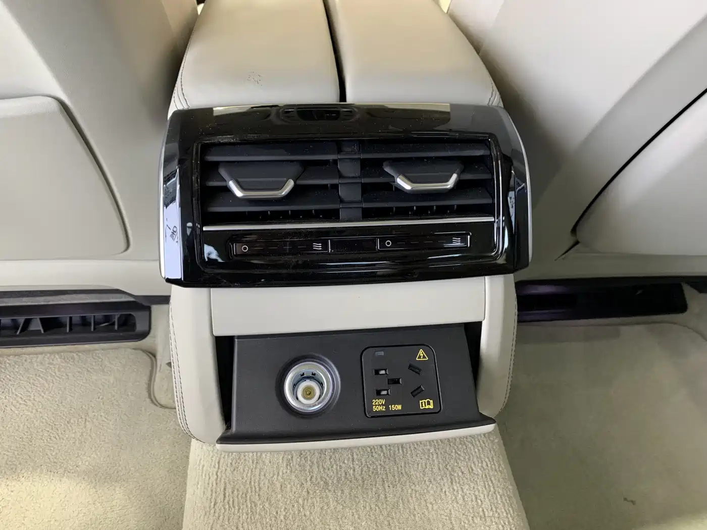Audi A8 2023 A8L 55 TFSI quattro Flagship фото 20