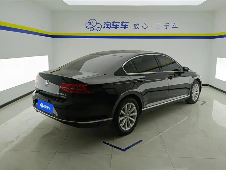 Volkswagen Magotan 2018 280TSI DSG Leading фото 3