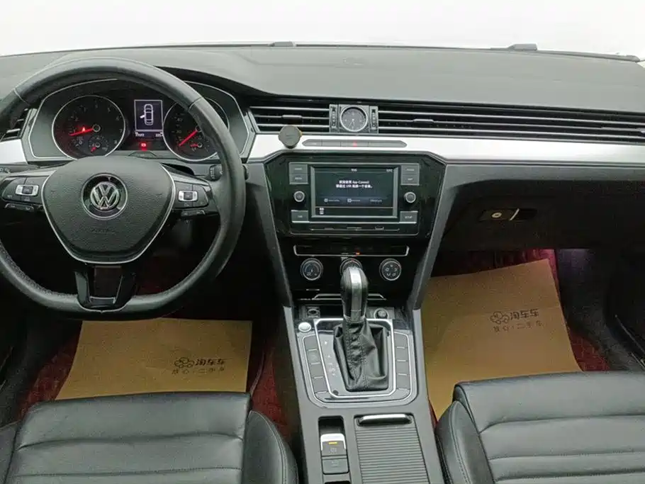 Volkswagen Magotan 2018 280TSI DSG Leading фото 12