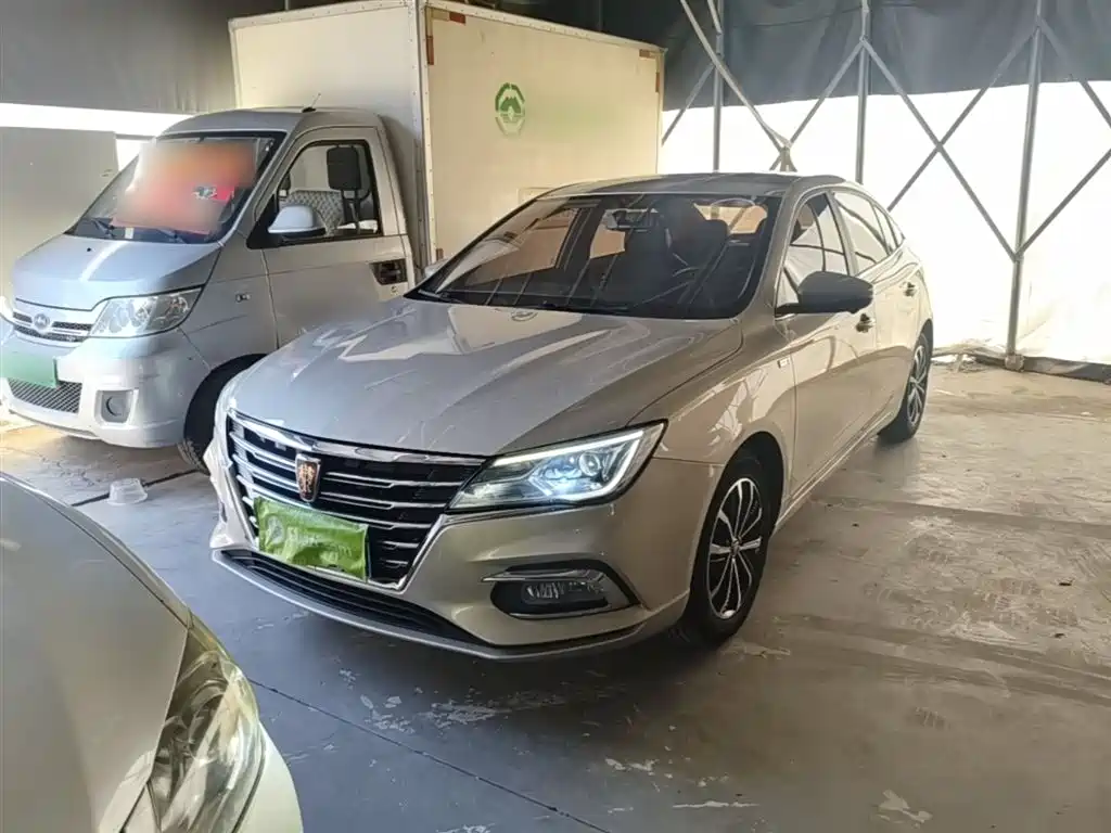Roewe i5 2020 1.5L Automatic 4G Connected Premium Flagship Edition