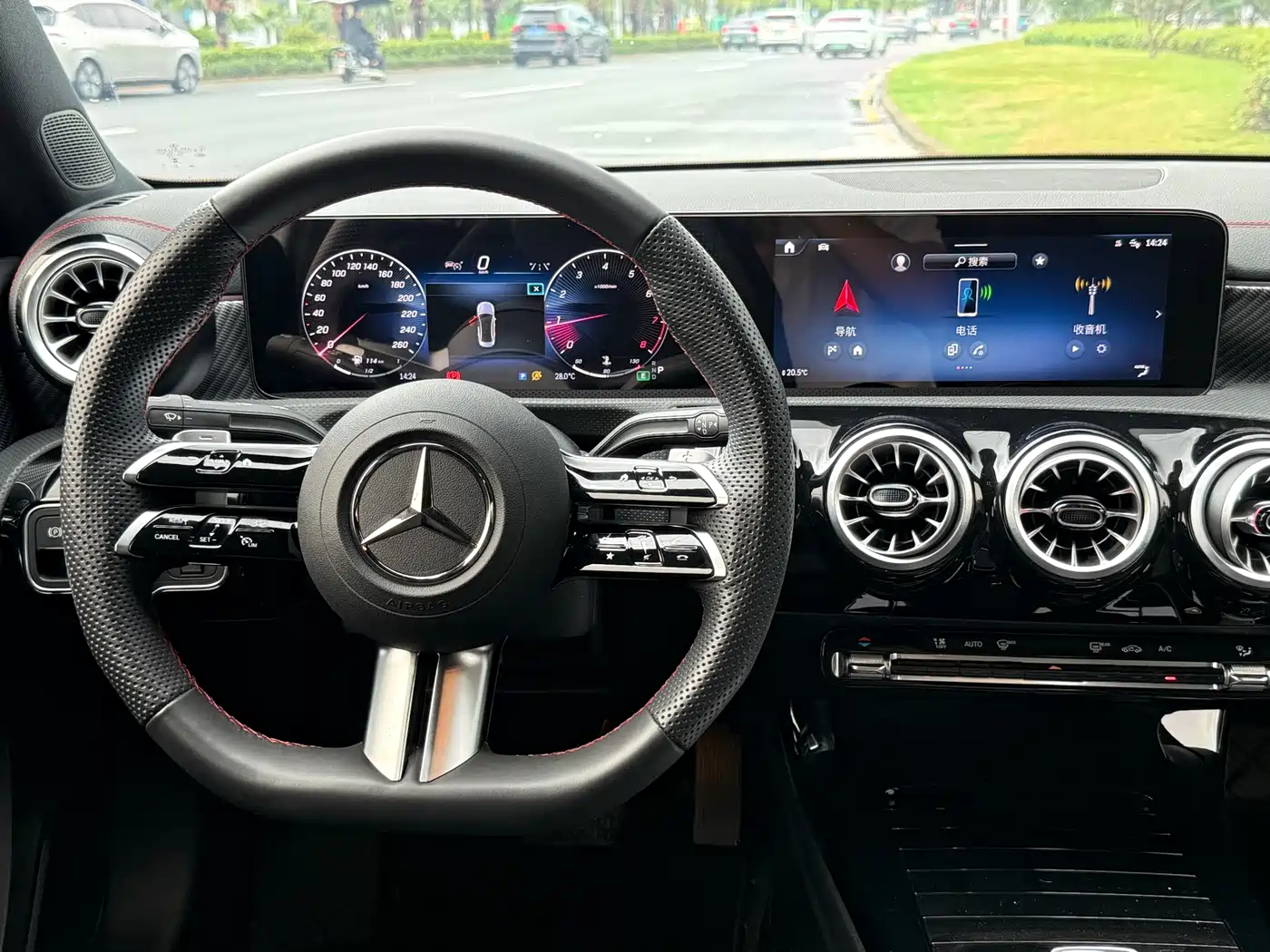 Mercedes-Benz A-Class 2025 A 200 L Fashion Edition фото 11