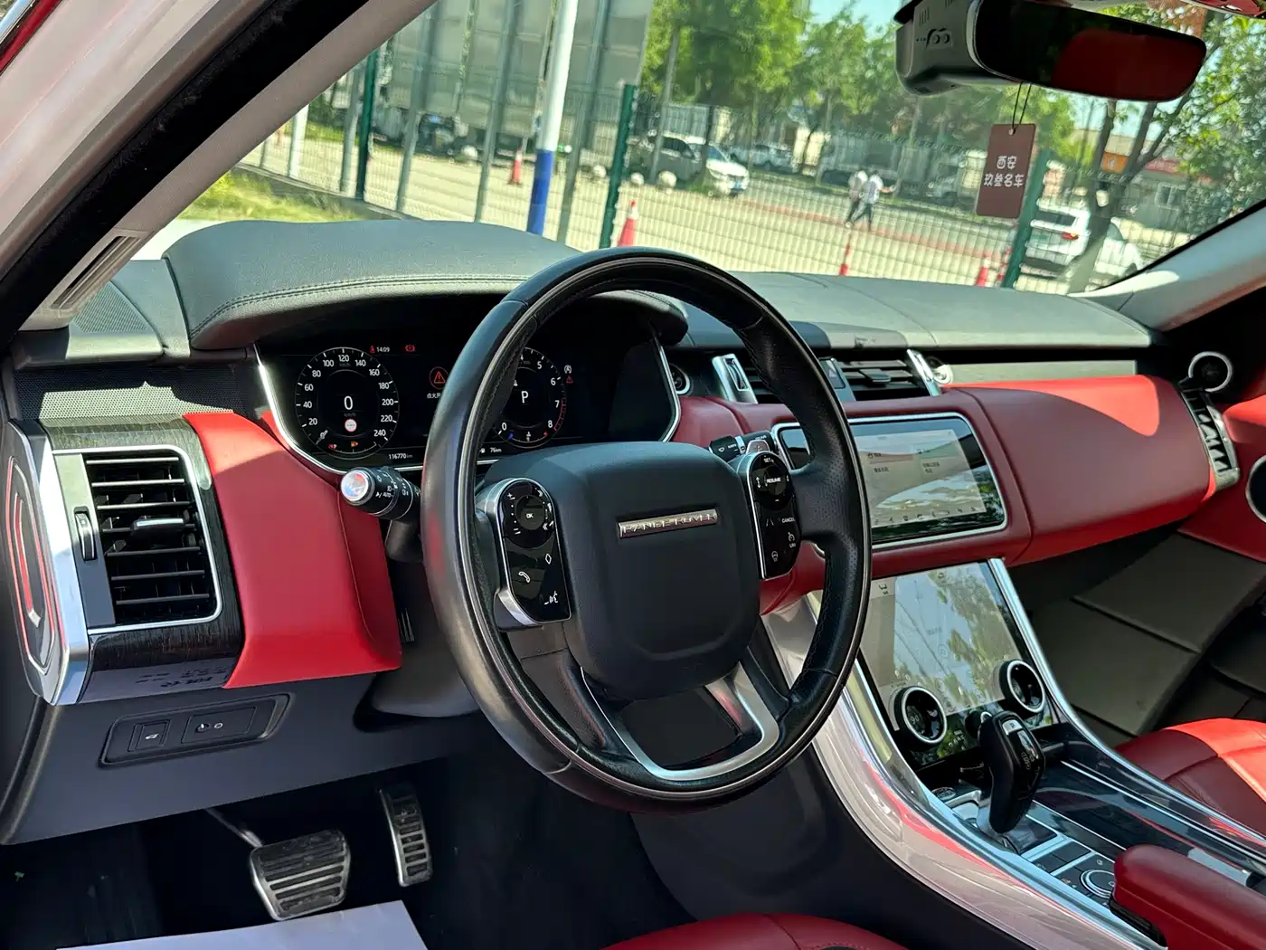 Land Rover Range Rover Sport 2021 3.0 L6 Gloss Black Edition фото 10