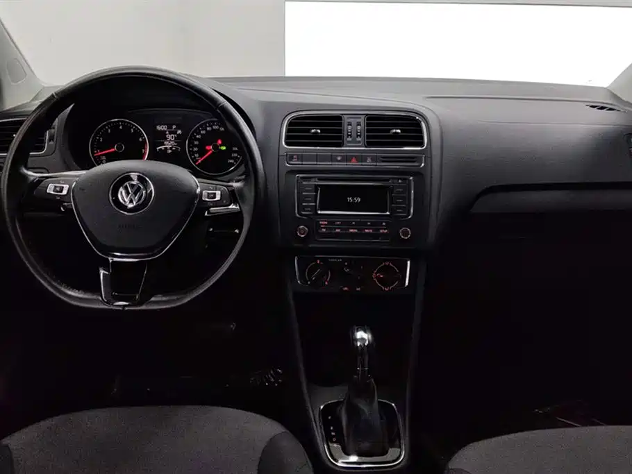 Volkswagen Polo 2018 1.5L Auto Comfort фото 12
