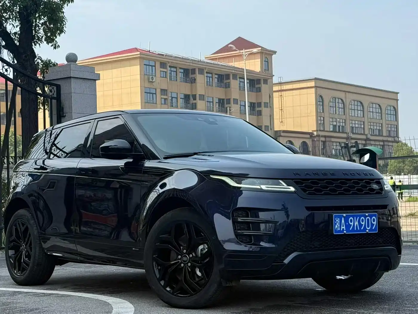 LAND ROVER RANGE ROVER AURORA