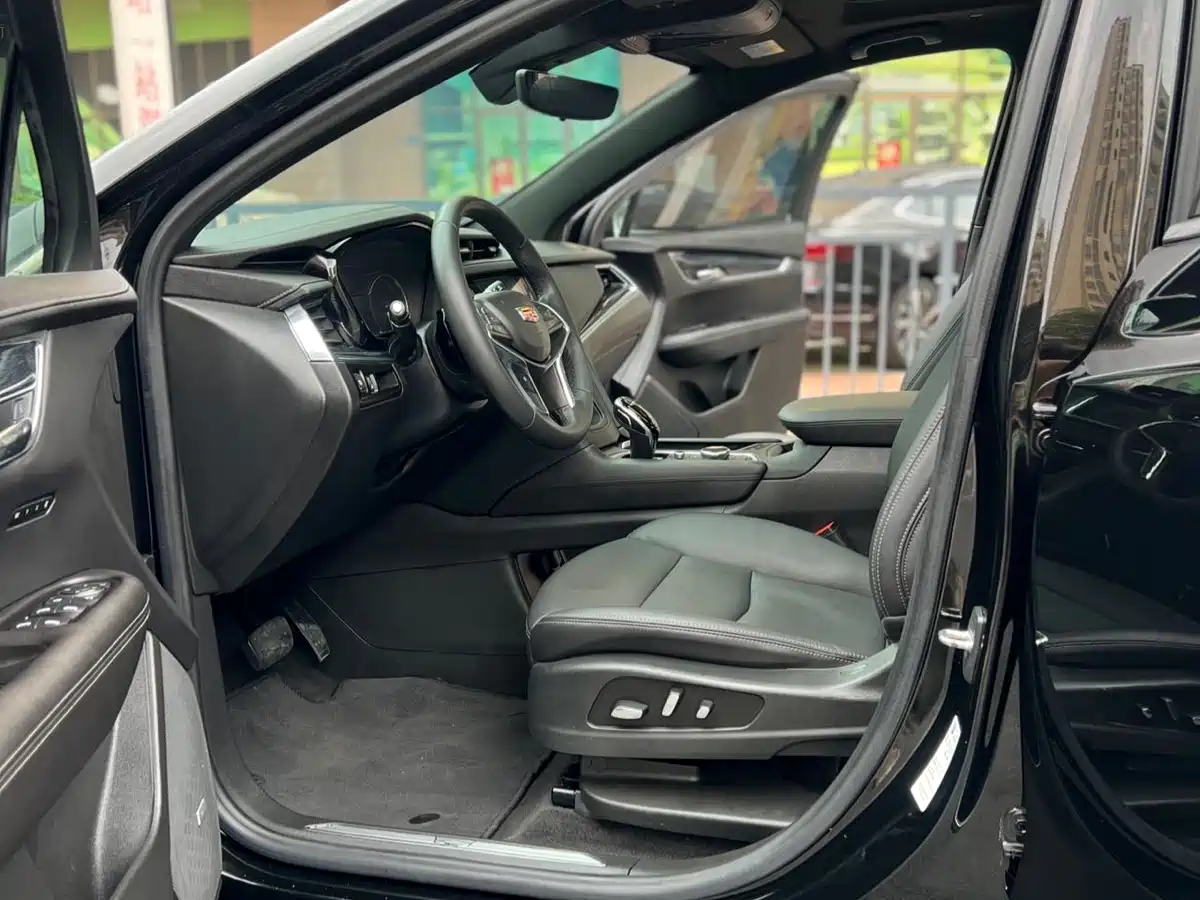 Cadillac XT5 2020 28T Luxury Model фото 7