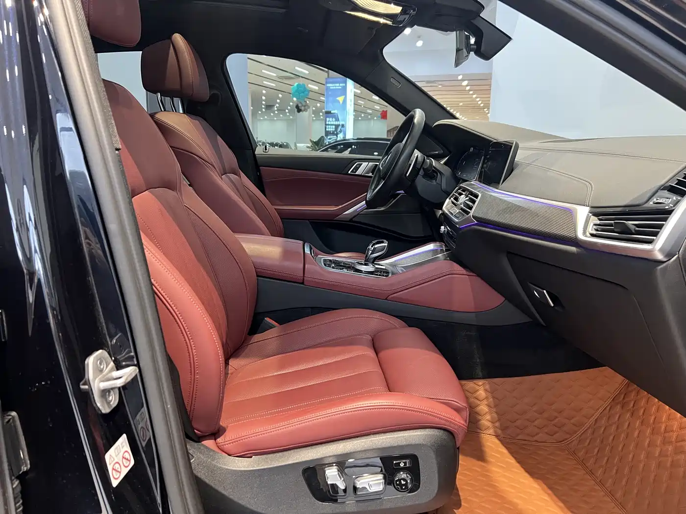 BMW X6 2021 Facelift xDrive40i Premium M Sport Package фото 16
