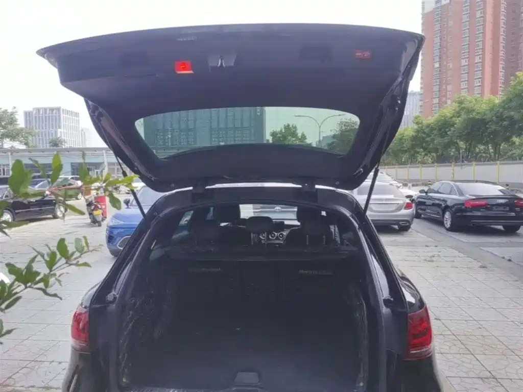 Mercedes-Benz GLC 2020 Facelift GLC 260 L 4MATIC Dynamic фото 19