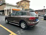 صورة 5 - Volkswagen Touareg