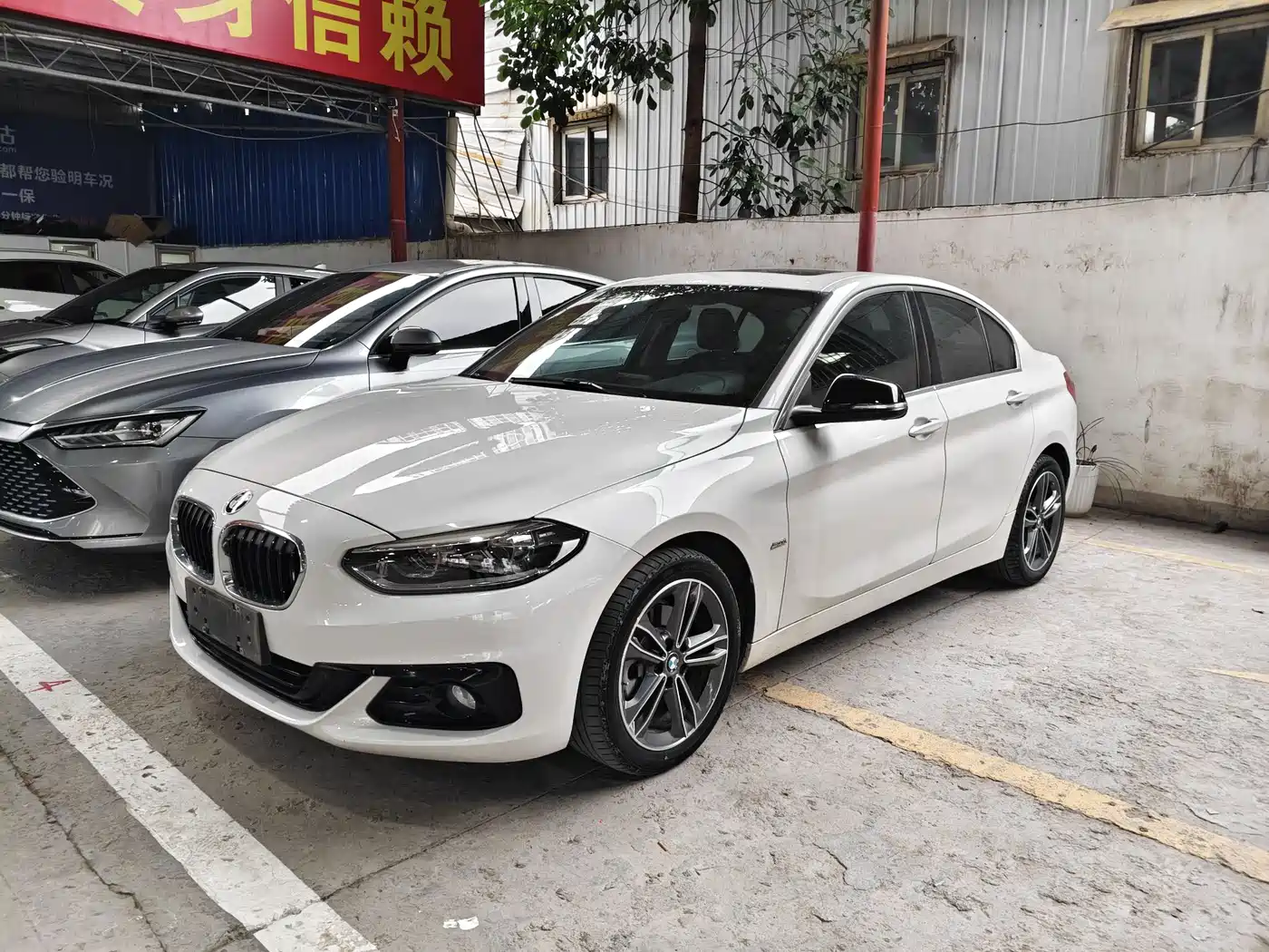 BMW 1 Series 2018 118i Sport Edition