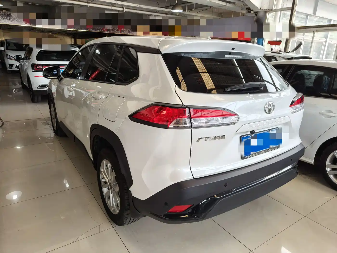 Toyota Frontlander 2024 2.0L CVT Elite Edition фото 11