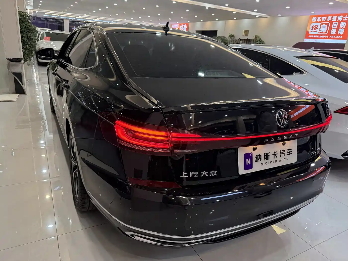 Volkswagen Passat 2023 280TSI Elite Edition фото 4