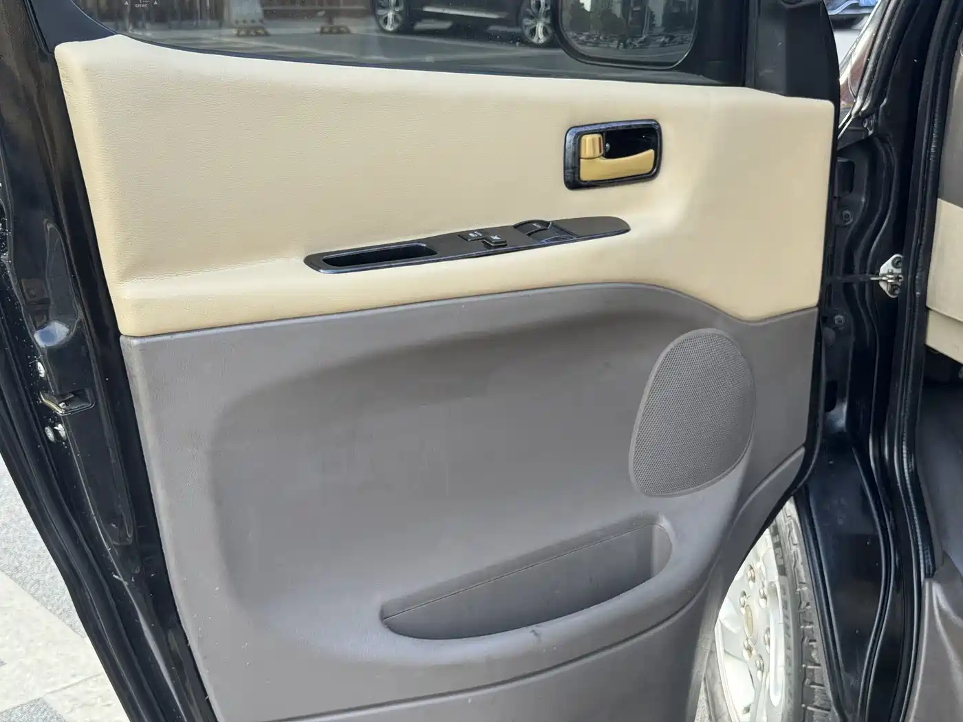 Jinbei Grace 2008 2007 2.7L First Class Luxury 9-seater 3RZ