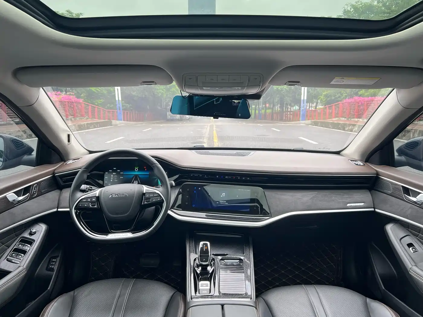 DONGFENG YI HYUN MAX