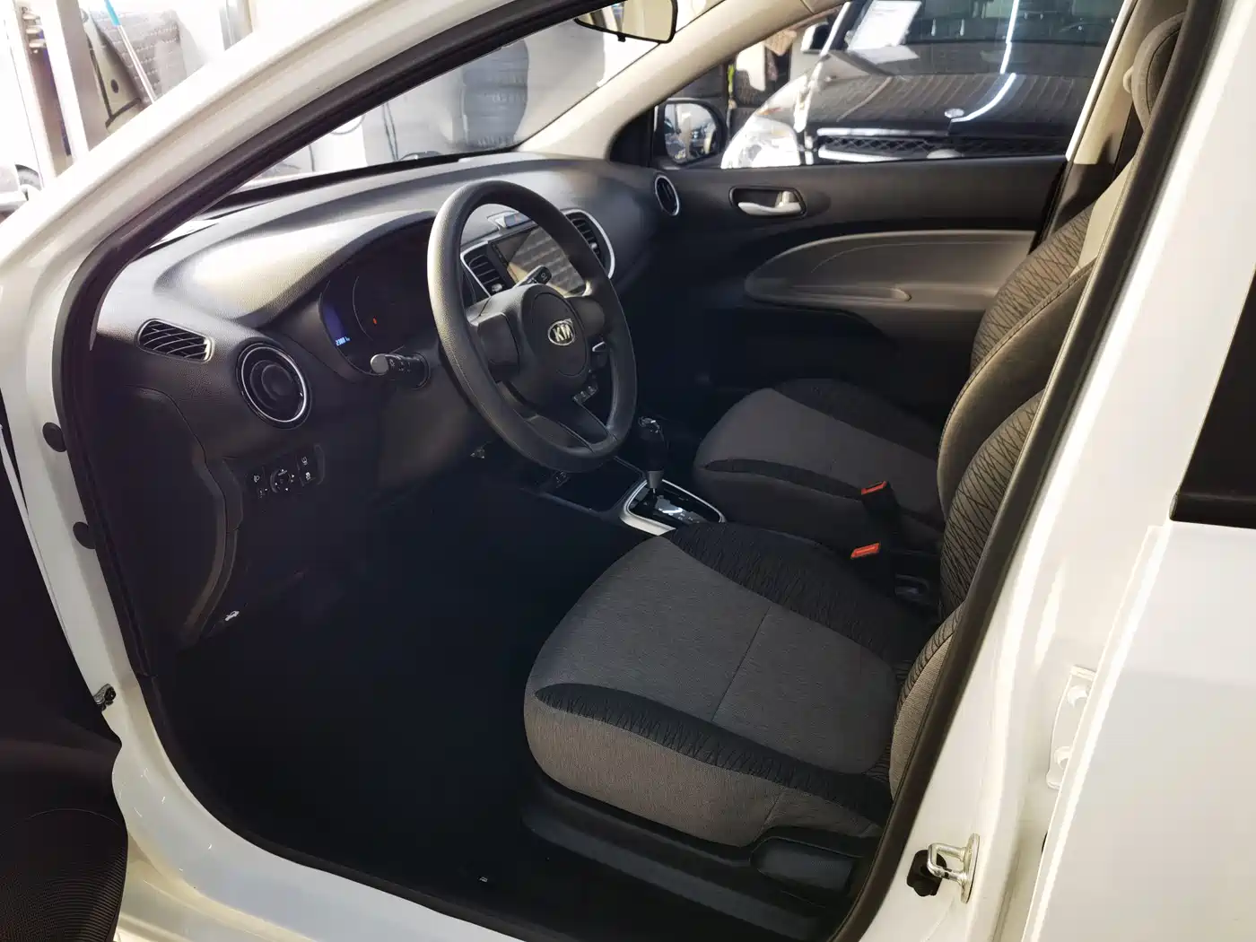 Kia Huan Chi 2020 1.4L Auto Comfort Sunroof Version фото 7