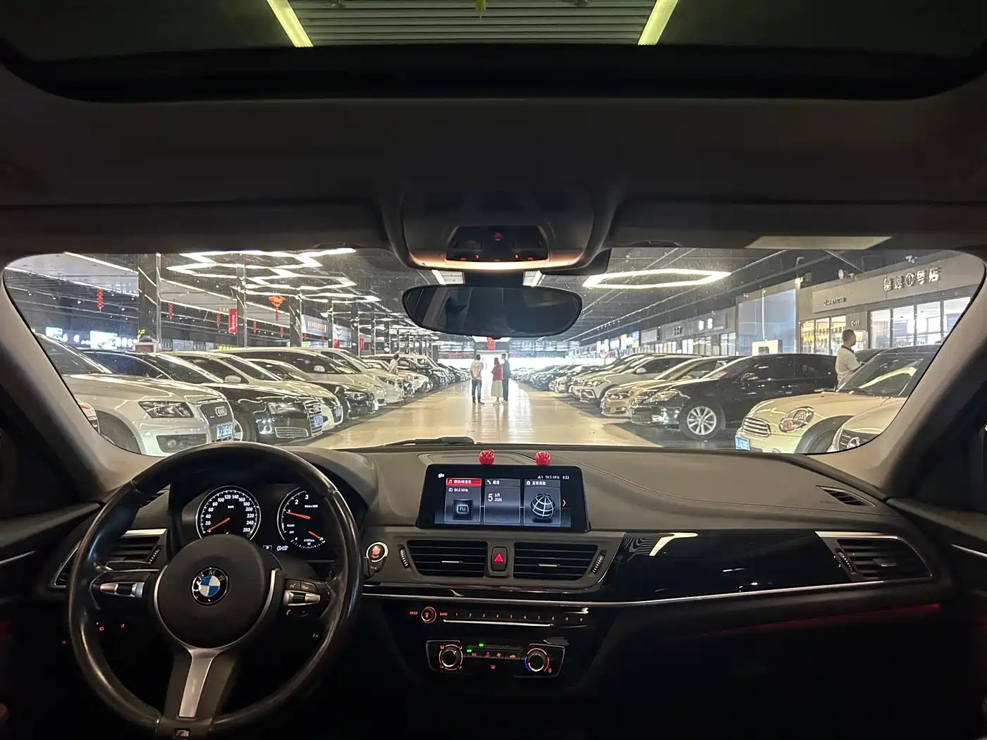 BMW 1 Series 2020 Model 120i M Sport Package фото 9