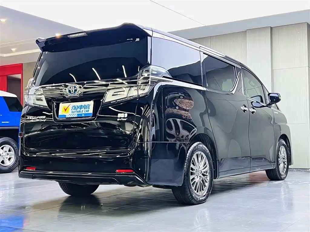 Toyota Vellfire 2020 Twin Engine 2.5L HV Premium Edition фото 4