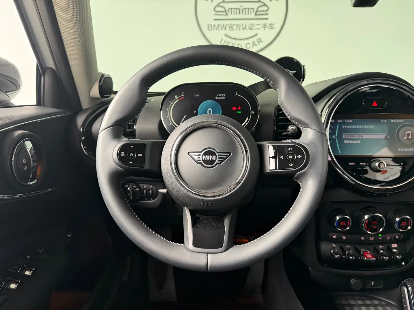 MINI CLUBMAN