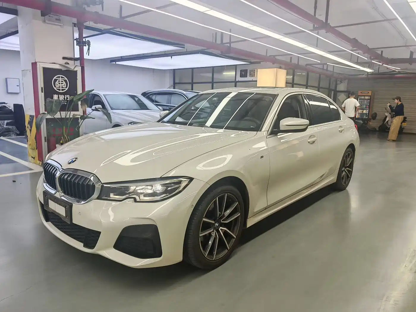 BMW 3 Series 2020 320Li M Sport Package фото 2
