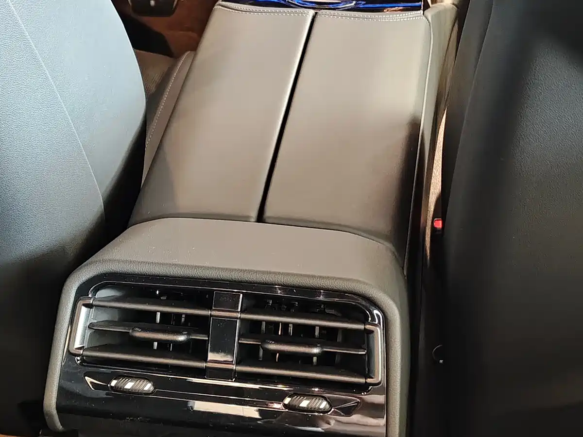 BMW M235L 2026 M235L фото 4
