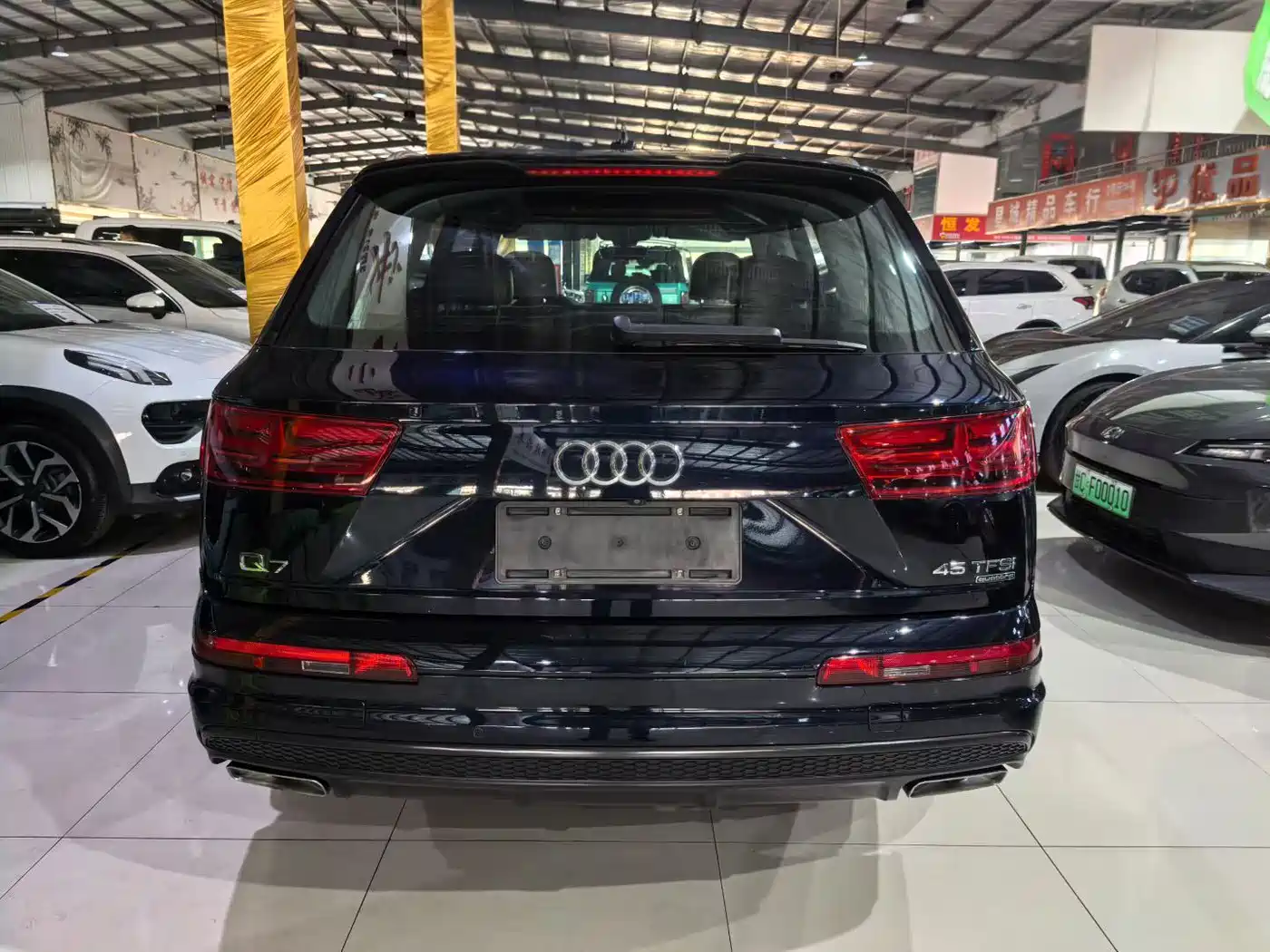 AUDI Q7