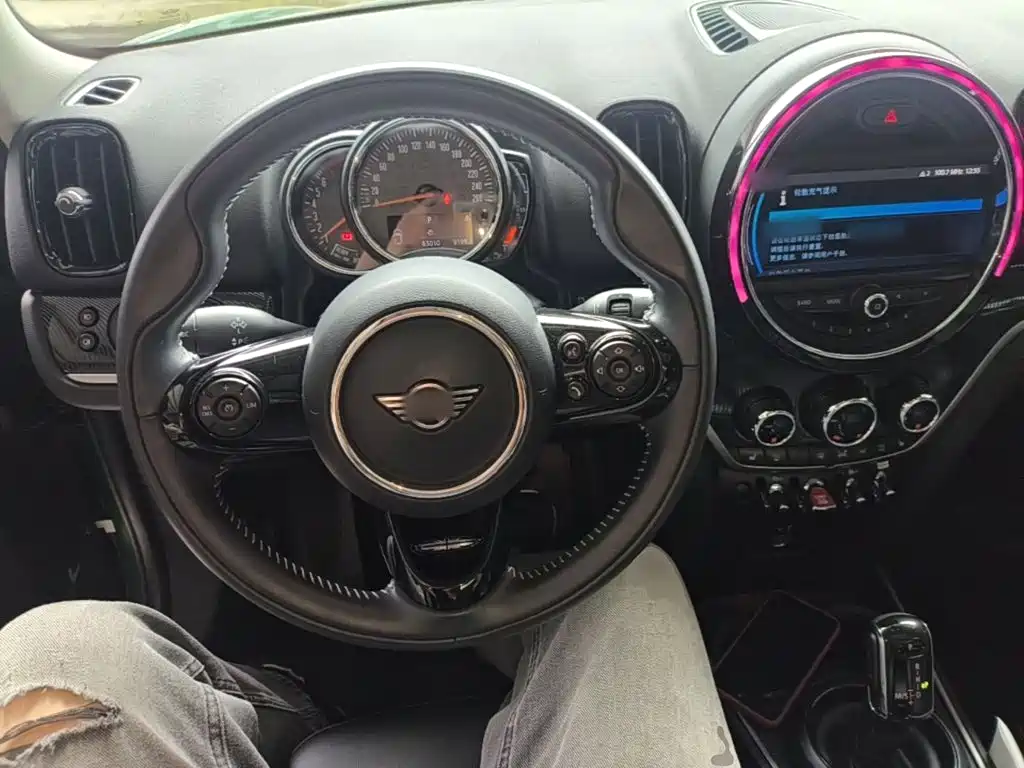 Photo 11 - MINI COUNTRYMAN