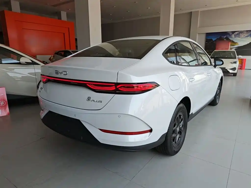 BYD Qin PLUS 2026 DM-i Smart Edition 128KM Progressive фото 7