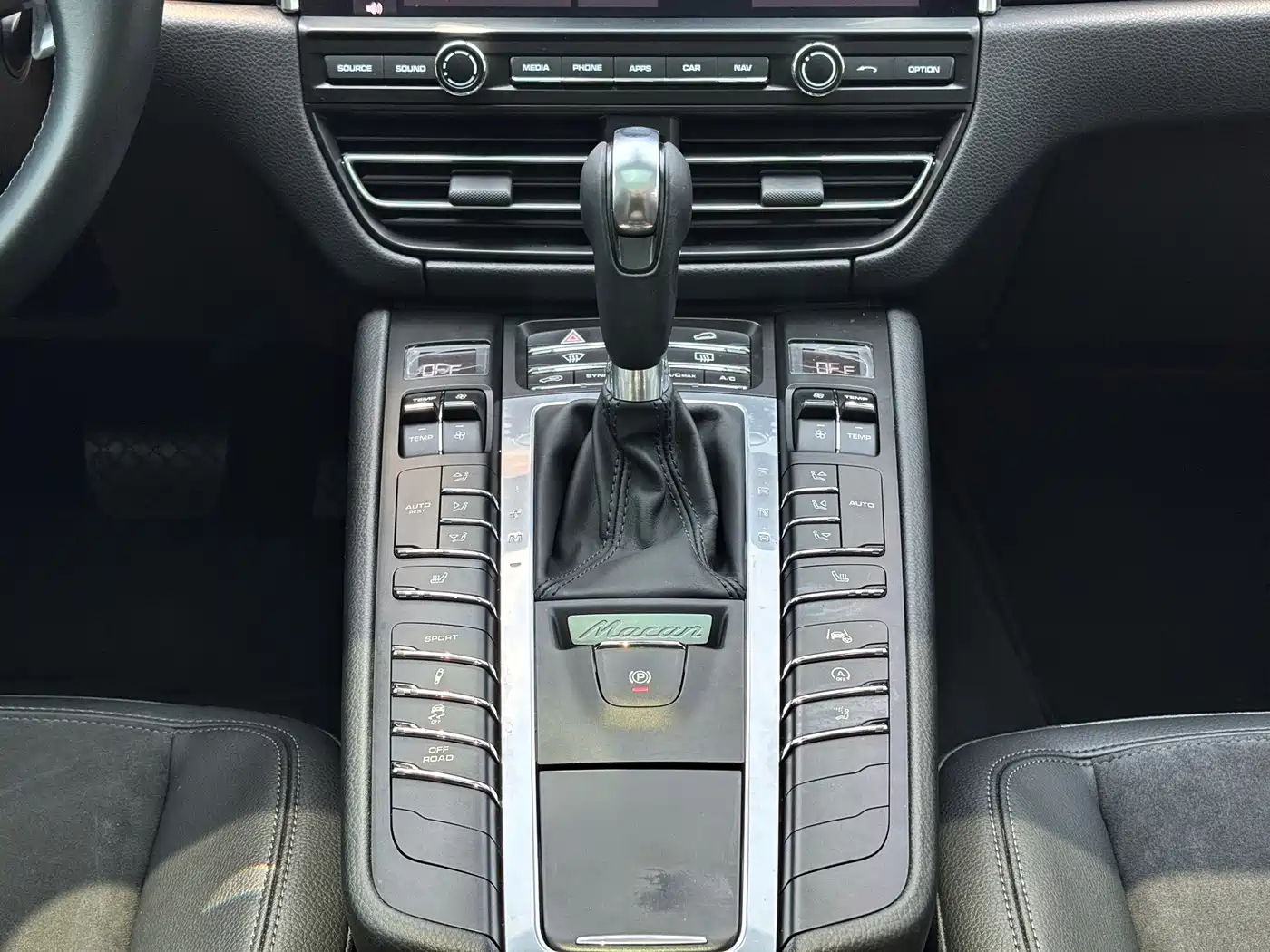 Porsche Macan 2021 Macan 2.0T фото 22