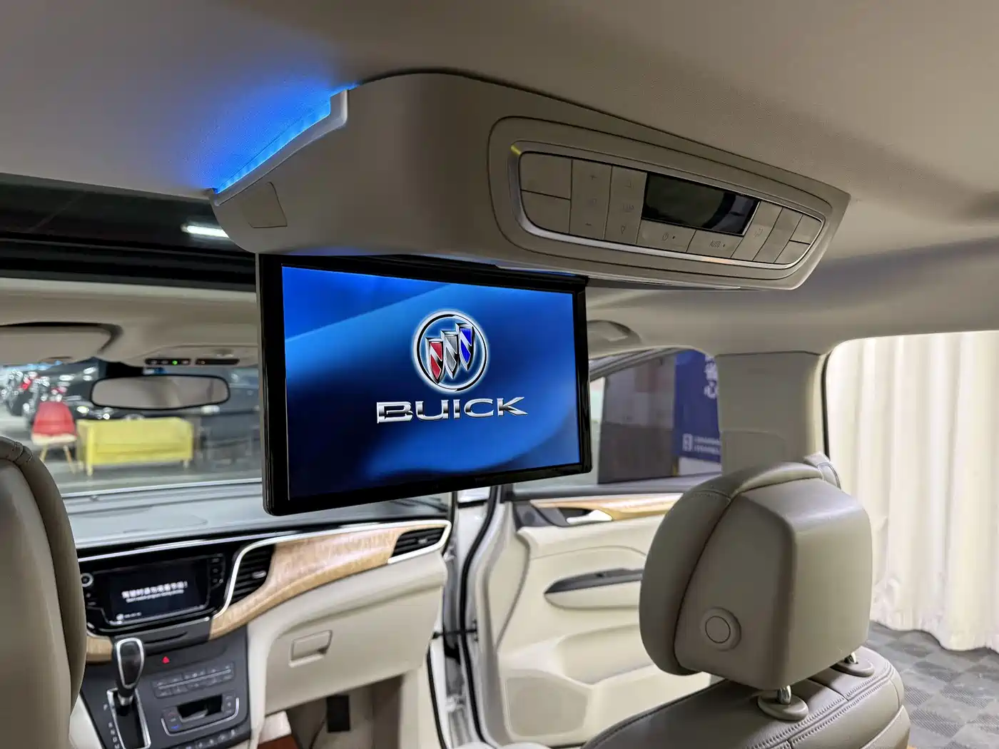 Buick GL8 2017 ES 28T Comfort Type China V фото 13