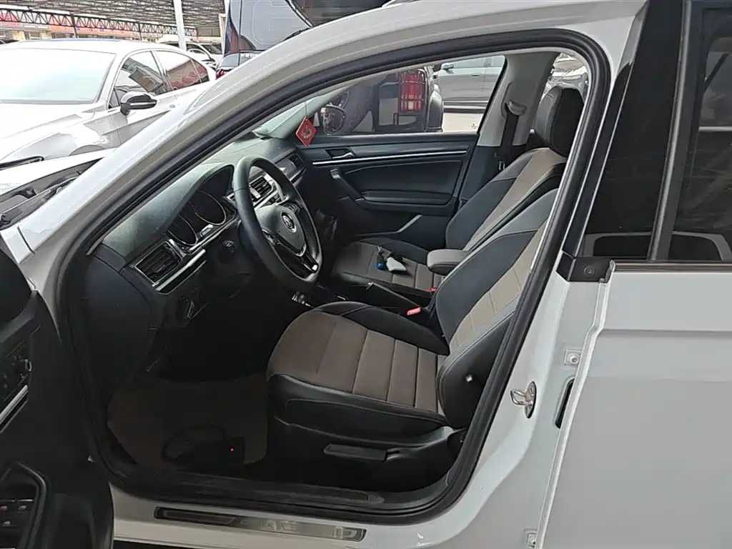 Volkswagen C-TREK 2018 230TSI DSG Comfort фото 15