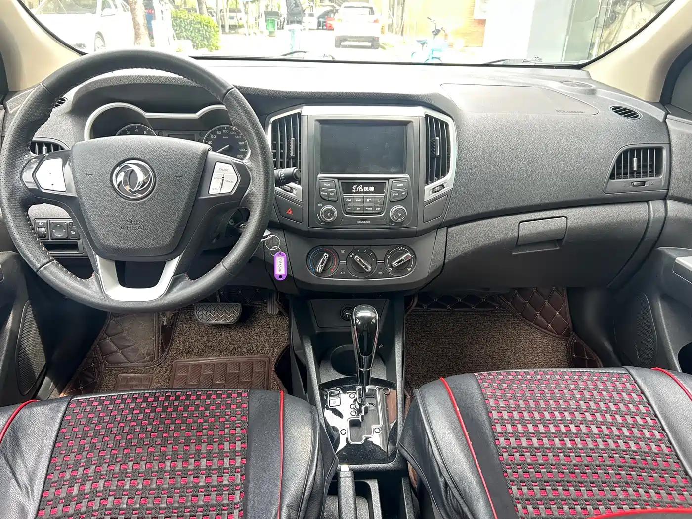 Dongfeng Aeolus Dongfeng Fengshen AX3 2017 2016 1.5L Automatic Cool Style
