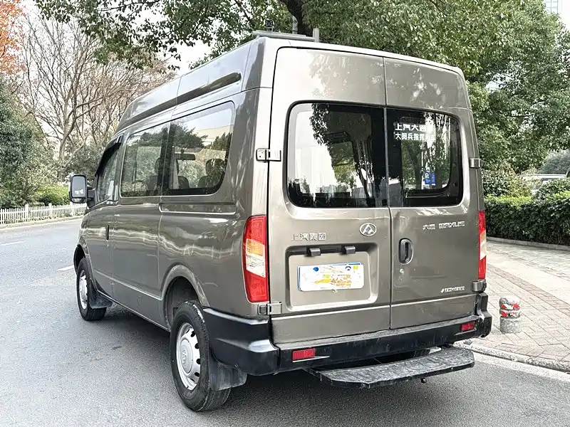 SAIC Maxus Xintu V80 2017 2.5T 5-speed manual Aoyun Tong China V short wheelbase medium roof 5/6/10 seats фото 4