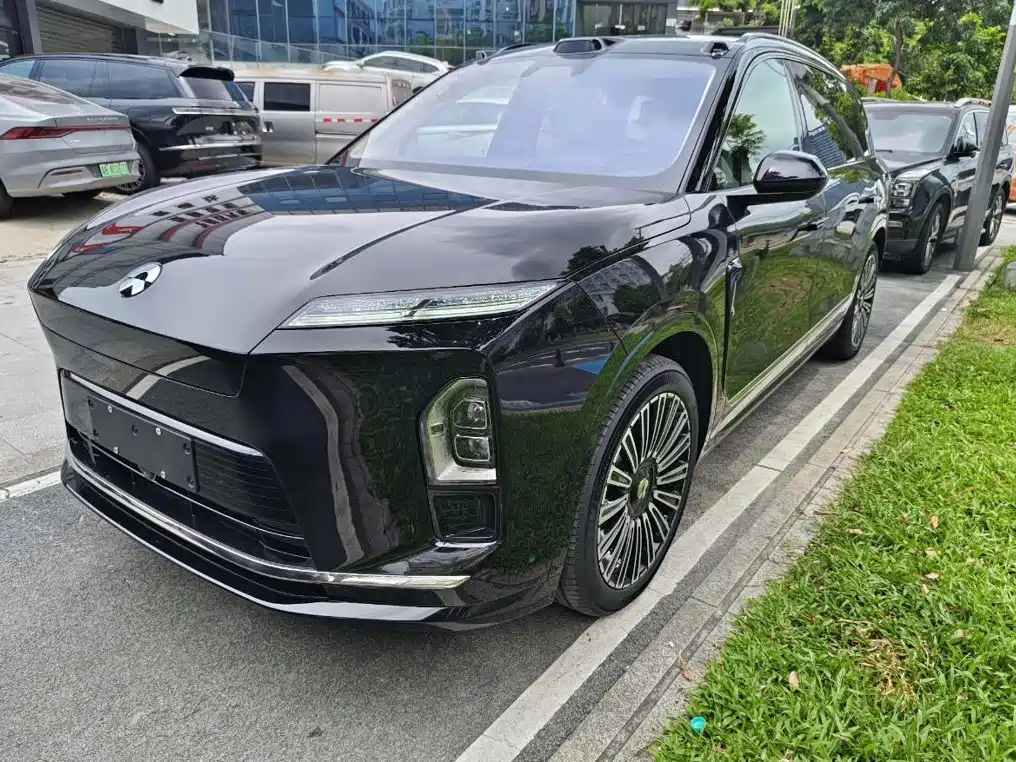 NIO ES8 2025 Model 6-Seat Executive Luxury Edition