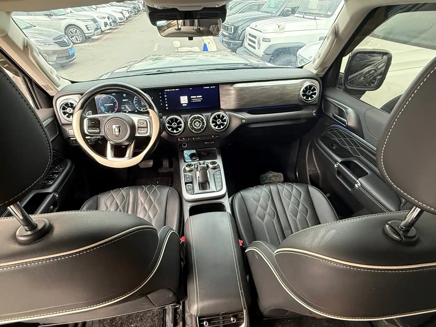 Tank 300 2023 Off-Road Edition 2.0T Challenger фото 8